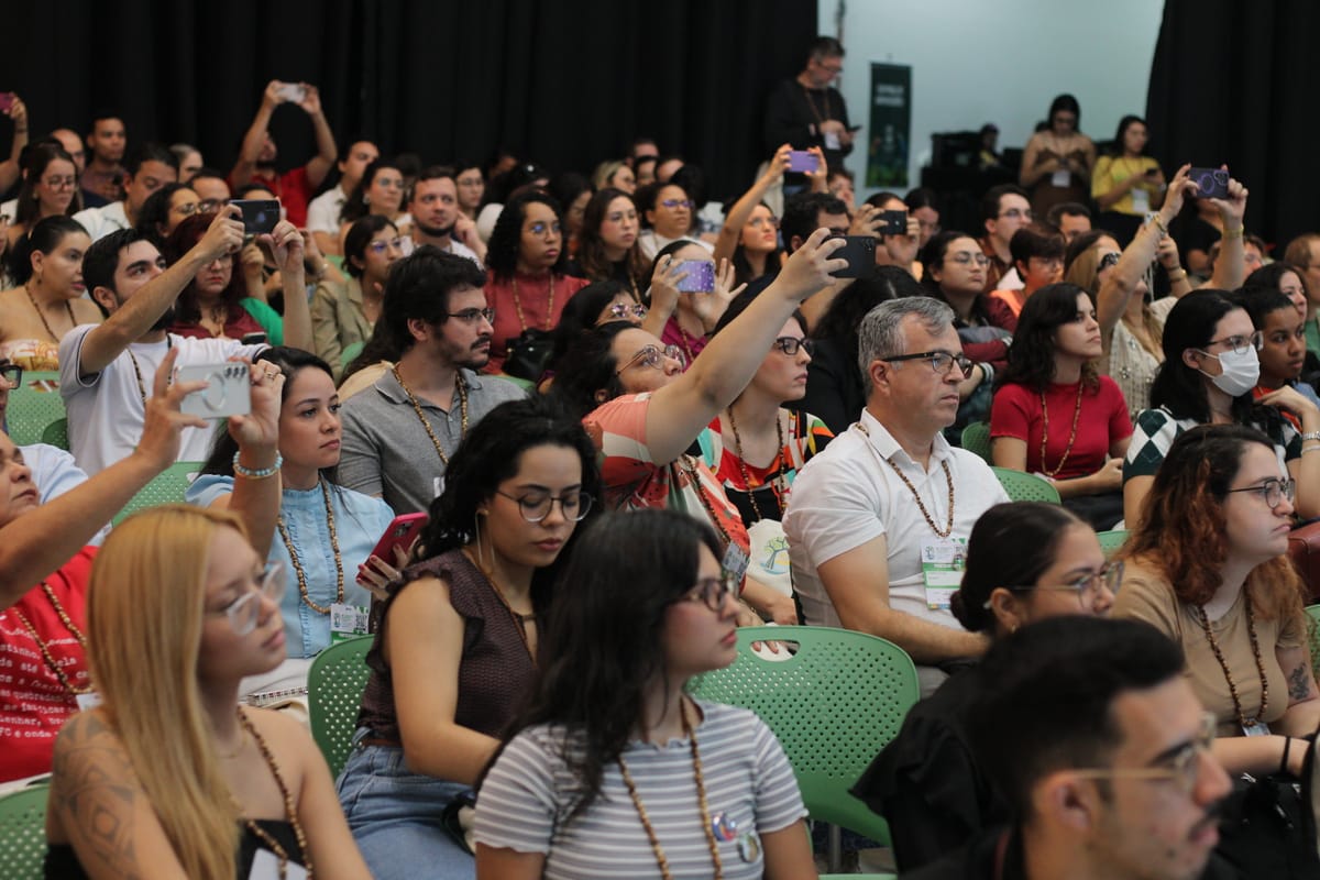 Público em congresso produzido pela Eloar
